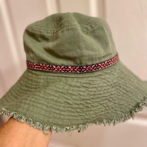 Natural Life Olive Cotton Adjustable Bucket Hat- NWT